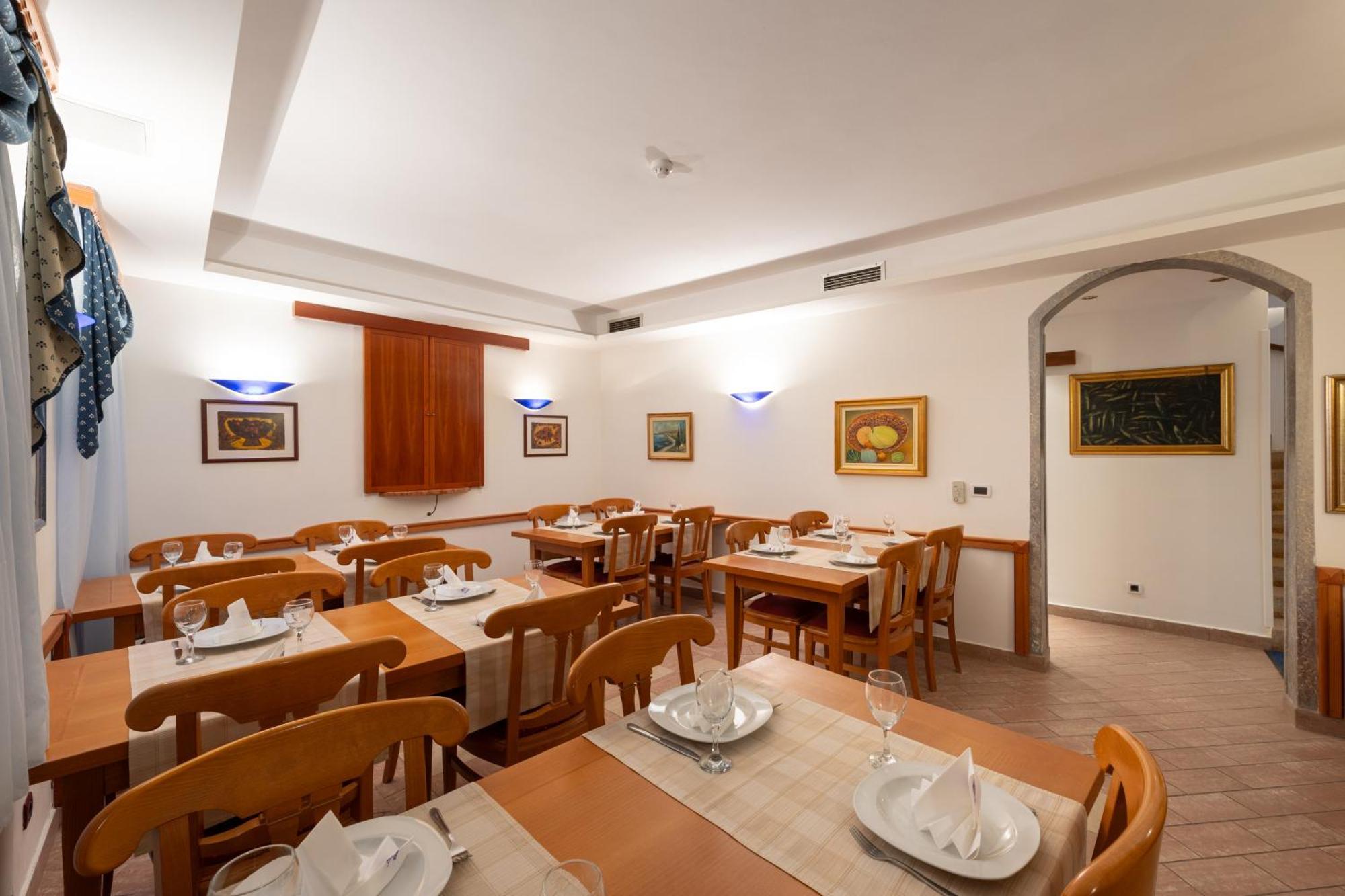 Villa Fontana Traù Esterno foto
